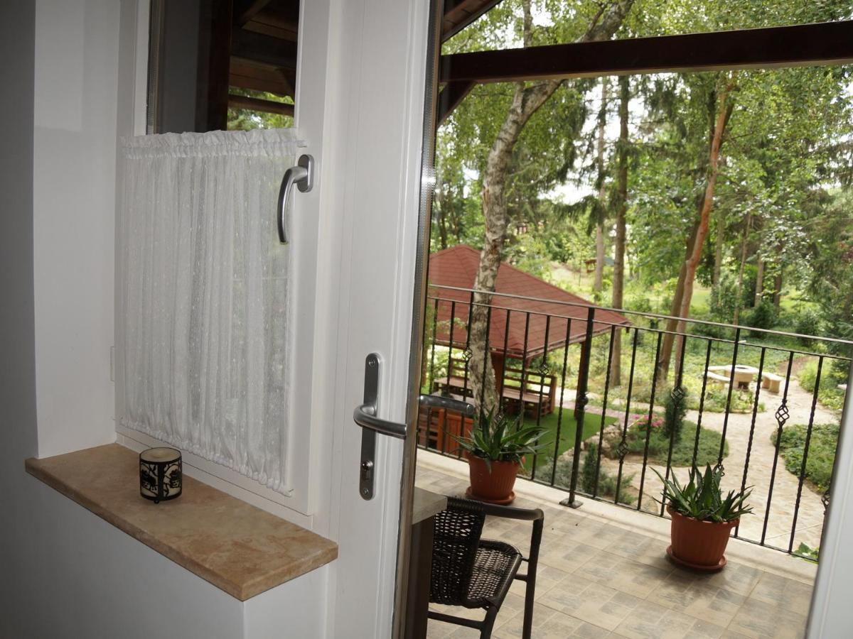 Fenyves Vendeghaz Apartment Babolna Exterior photo